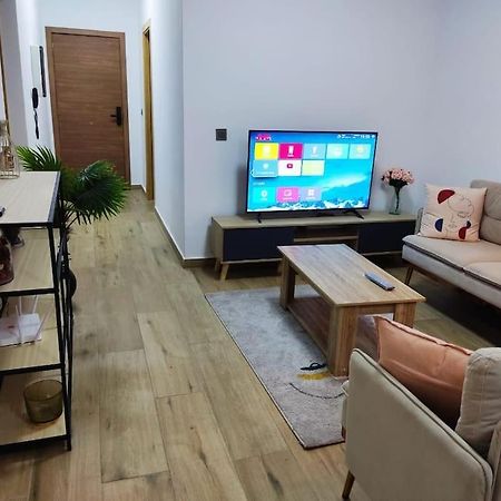 Superbe Appartement Avec Parking Gratuit Et Garde Дакар Экстерьер фото