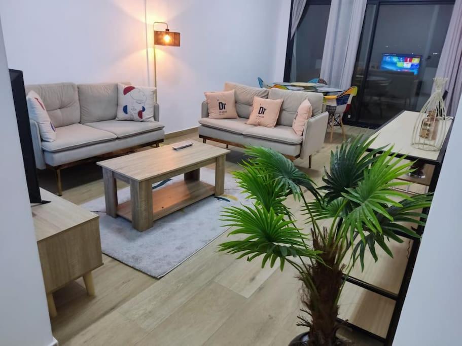 Superbe Appartement Avec Parking Gratuit Et Garde Дакар Экстерьер фото