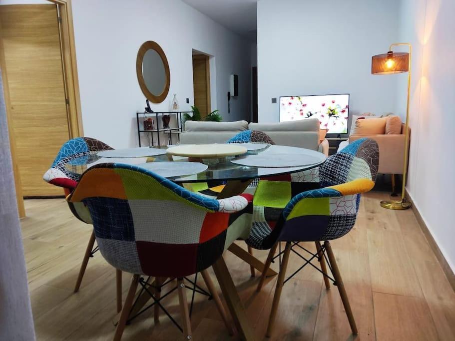 Superbe Appartement Avec Parking Gratuit Et Garde Дакар Экстерьер фото