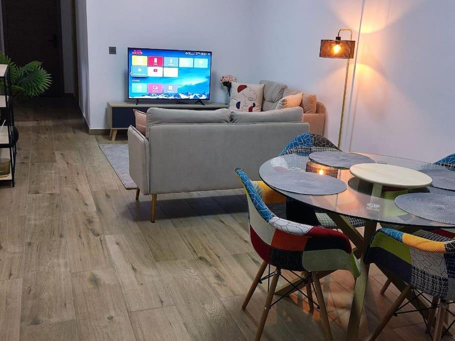 Superbe Appartement Avec Parking Gratuit Et Garde Дакар Экстерьер фото
